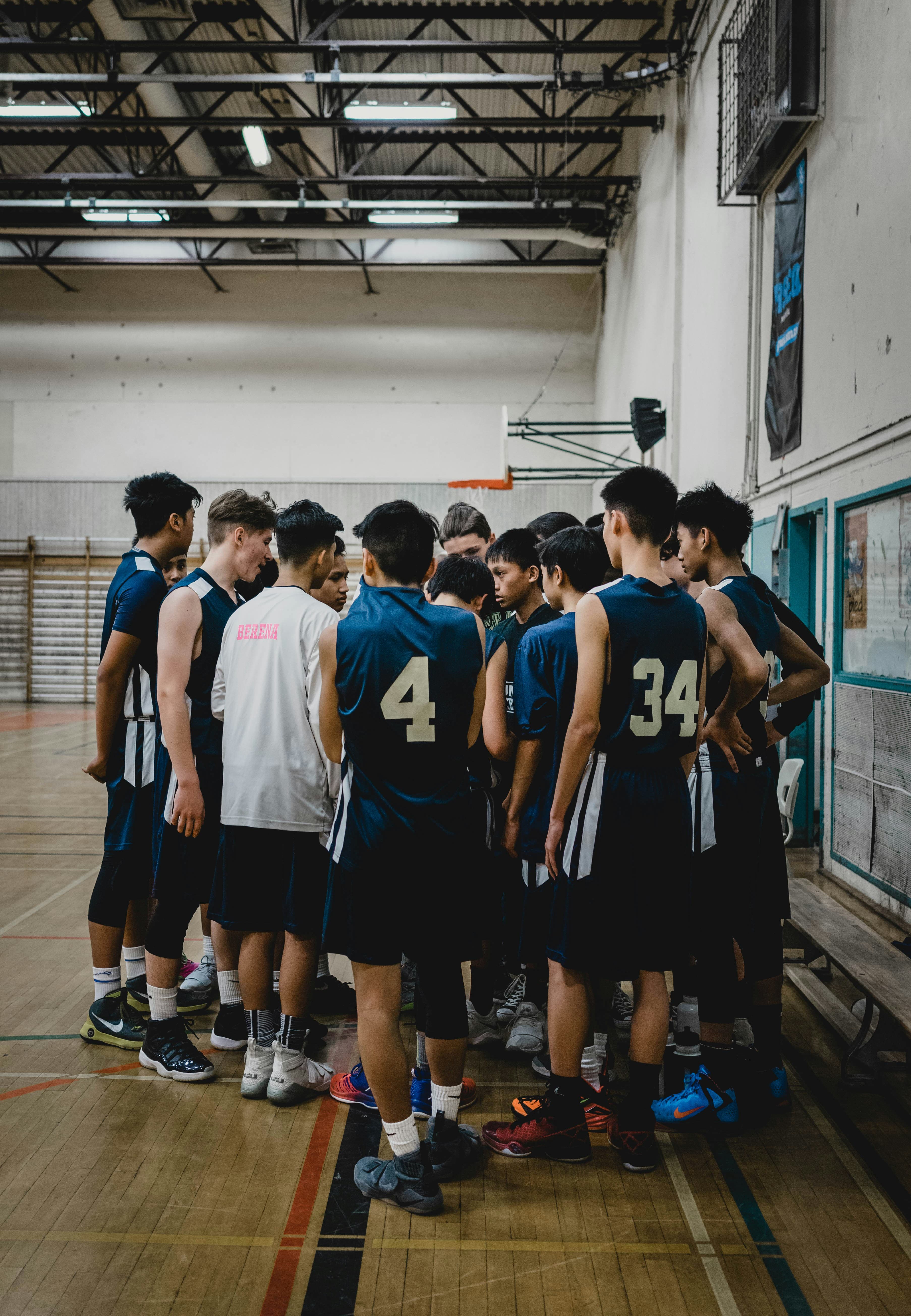 Youth basketball teams competing in Calgary